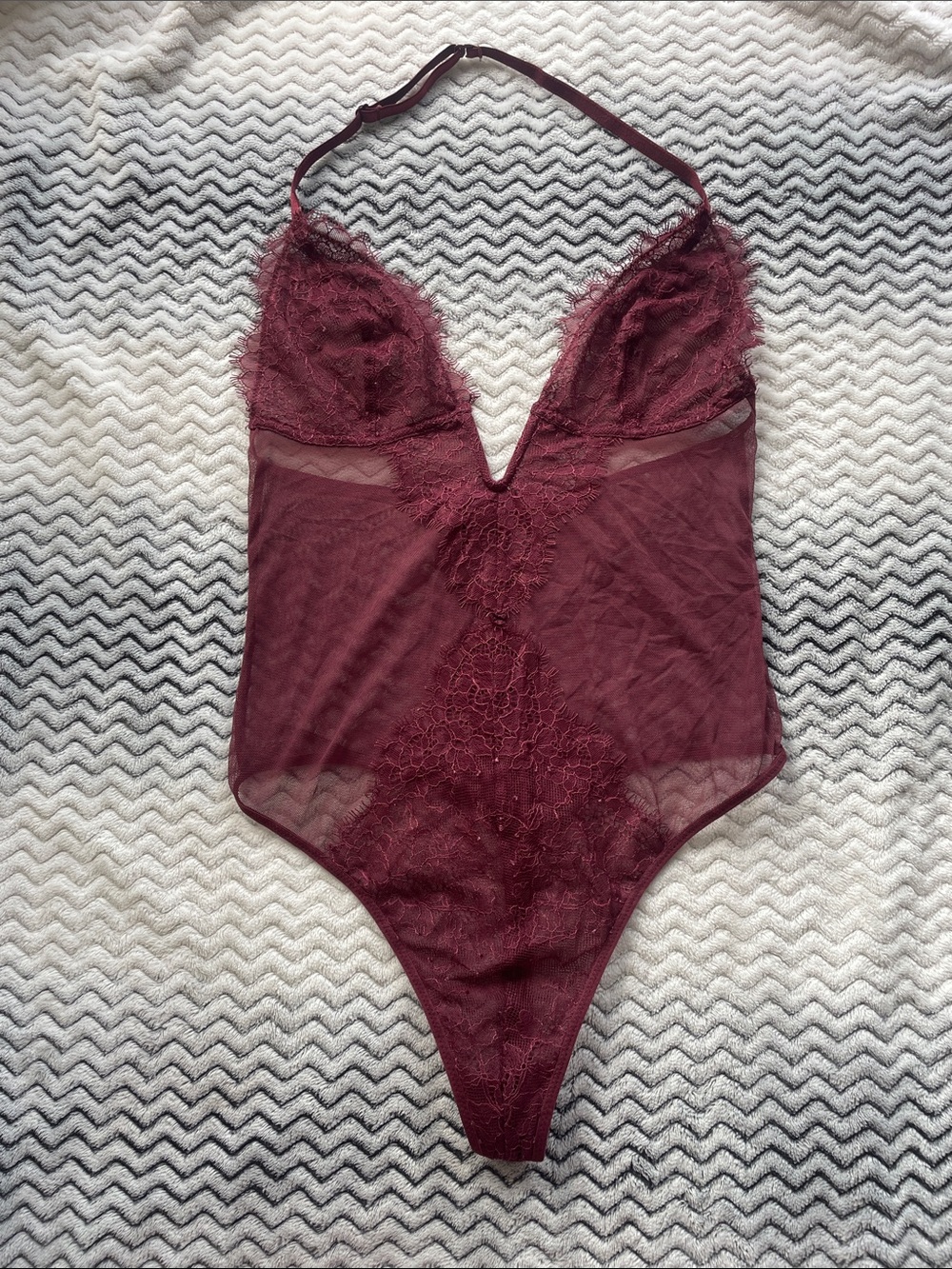 Victoria's Secret Signature Lace Plunge Burgundy Bodysuit Lingerie Size S/P